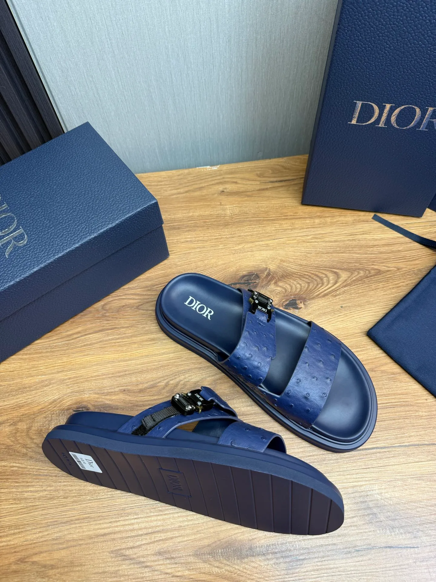 Men's shoes 300💰 Dior. Men's slippers🩴 Official website 1:1 production 38-45 size 45 46 🉑️Customized original material shipped✅